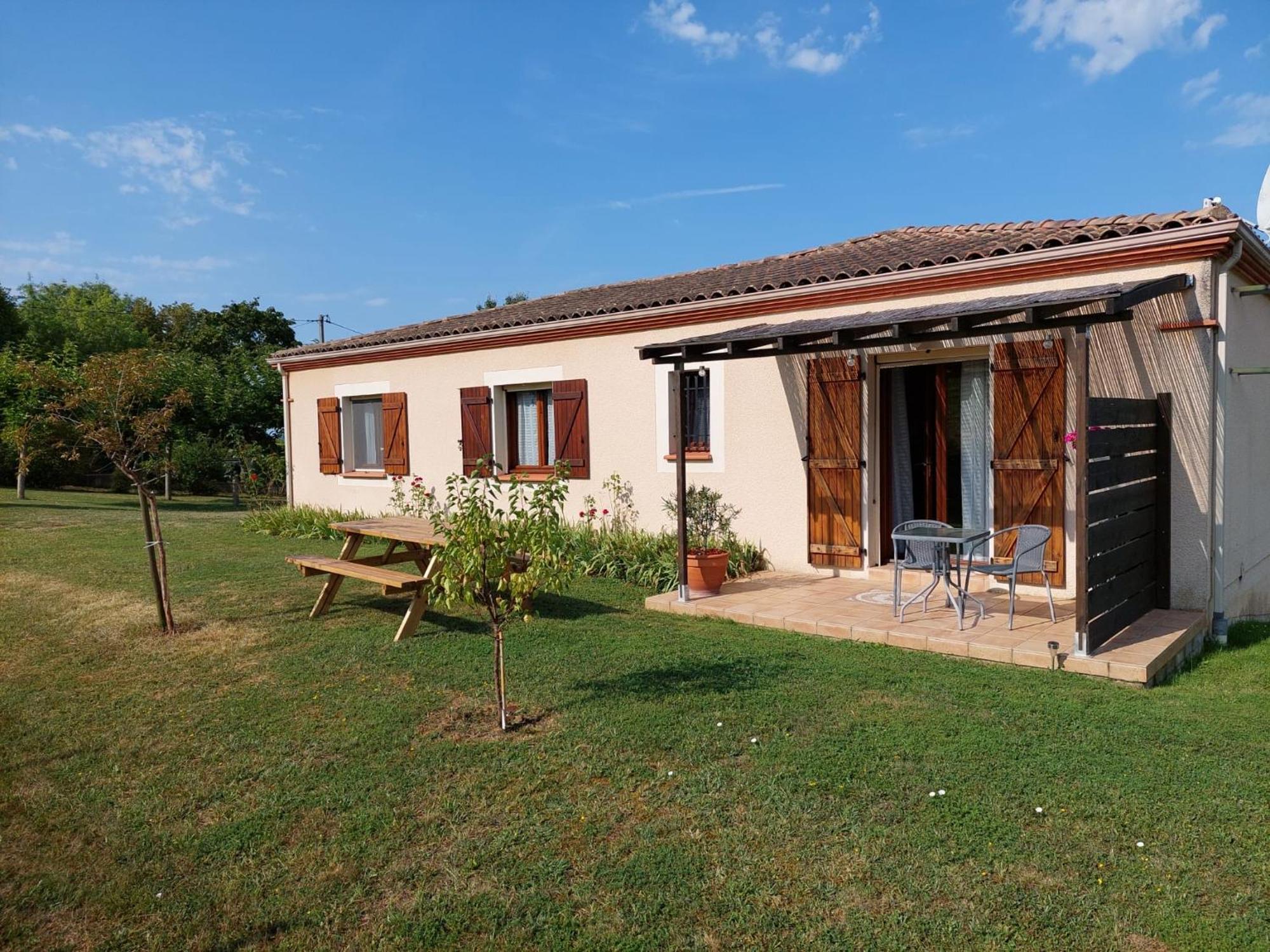 Aux Trois Muriers Villeneuve-sur-Lot Exterior foto